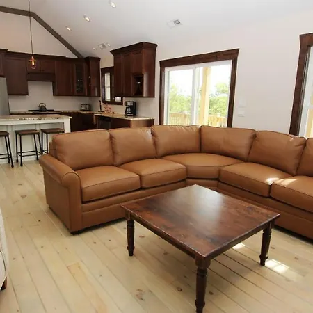 4X2257, Whispering Pines-Oceanside, Private Poll, Hot Tub, Pool Table, Wild Horses Vila